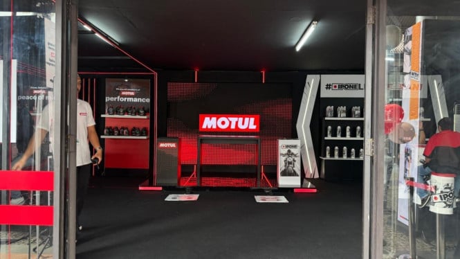 Perang Timur Tengah Bikin Harga Oli Melonjak: Bengkel dan Pemilik Mobil di Indonesia Waspada!