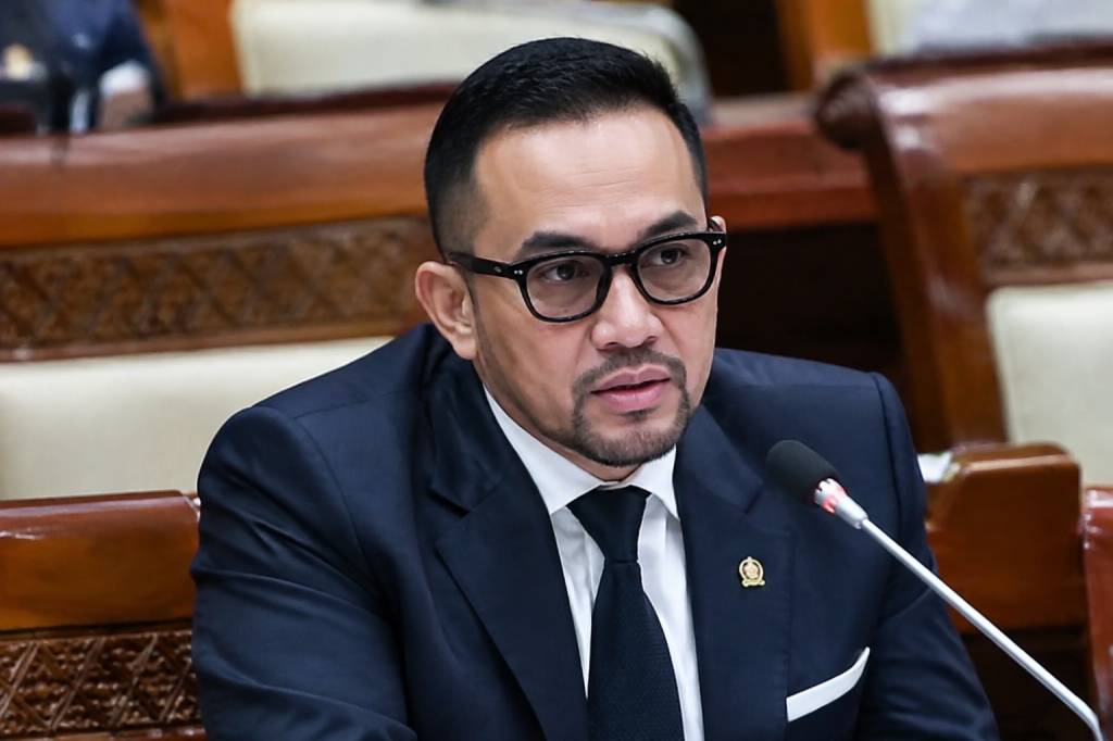 Ahmad Sahroni komisi berapa? Ini komisi DPR yang ditempatinya